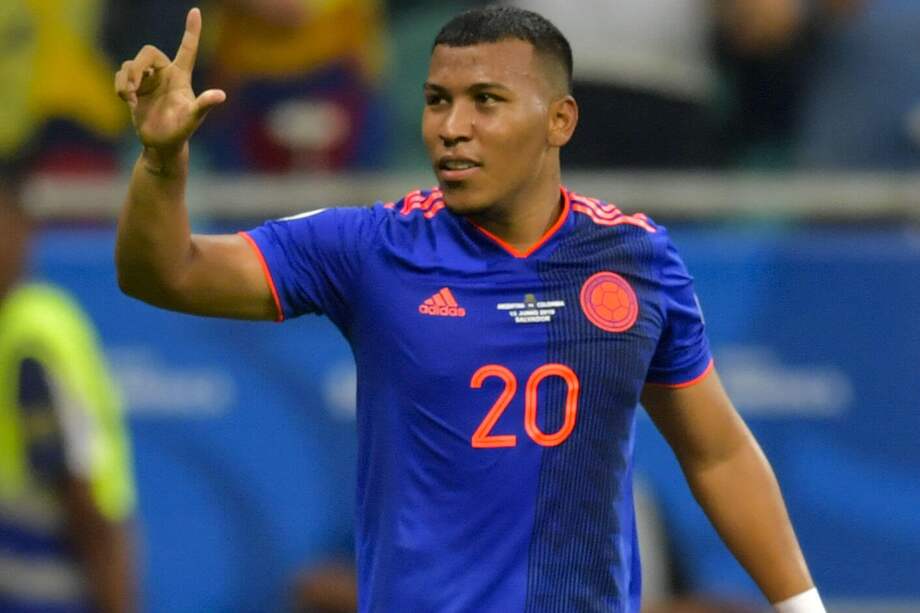 Roger Martínez, delantero de la Selección Colombia. / AFP