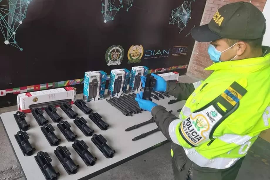 Según las autoridades, los artefactos serían rearmados y vendidos en las ciudades de Bogotá, Cali y Medellín.