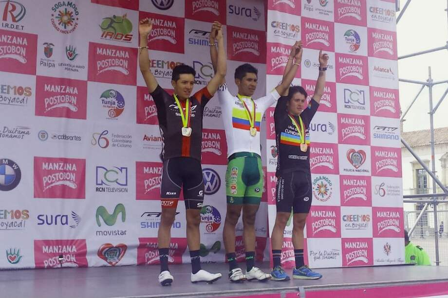 Roller Diagama (campeón), Edward Díaz y Wilmar Castro, oro, plata y bronce en la prueba de ruta sub-23 de los Nacionales de Ruta.