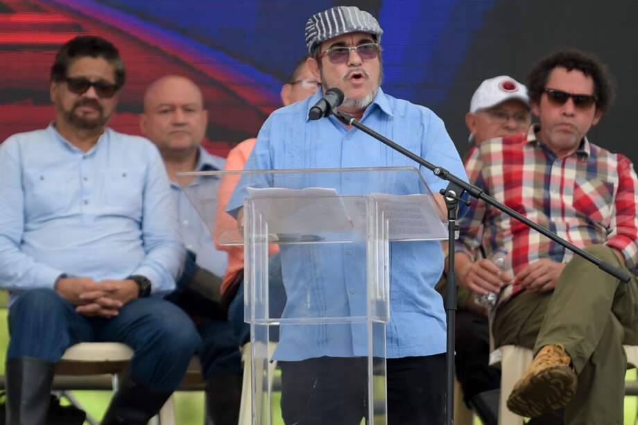 Timochenko durante su discurso en el acto final protocolario de dejación de armas, en Mesetas (Meta). / AFP
