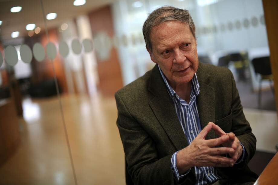 Carlos Ossa Escobar ha tenido varios cargos públicos: fue consejero presidencial, gerente del Incora, viceministro de Agricultura, concejal de Bogotá, miembro de la junta directiva del Banco de la República y rector de la Universidad Distrital. / Óscar Pérez - El Espectador.