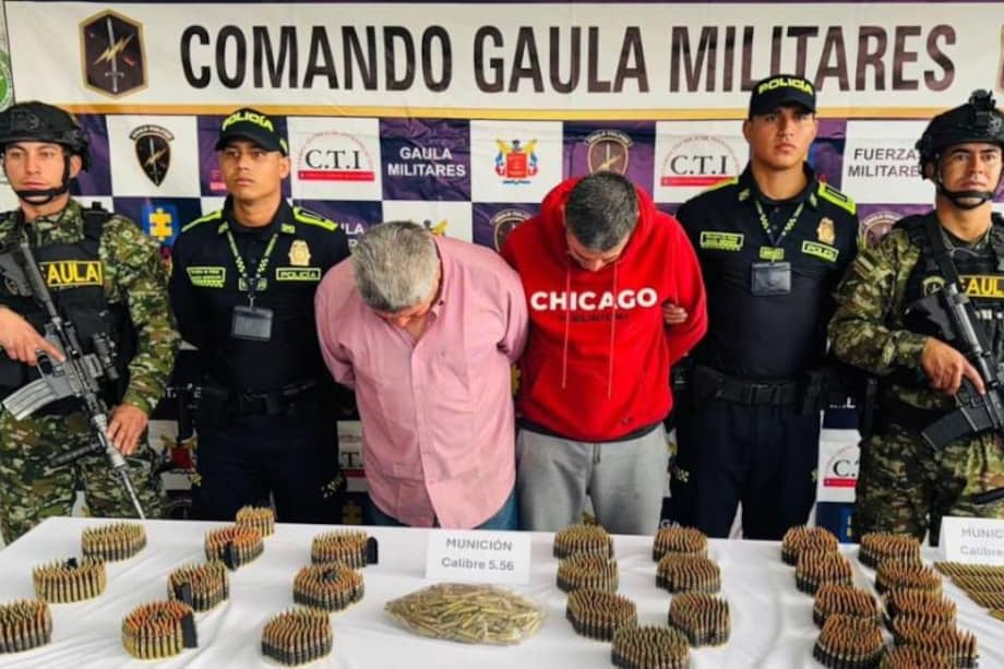 La operación se desarrolló en el barrio Candelaria La Nueva, ubicado en la localidad de Ciudad Bolívar, donde se consiguió la incautación de más de 3.000 cartuchos de munición de los calibres 5.56 mm y 7.62 mm.