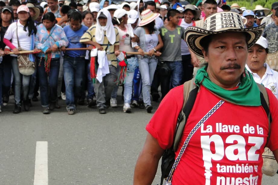 Feliciano Valencia, actual senador indígena del norte del Cauca, durante una marcha por la paz en 2012./Archivo Gobernación Cauca.