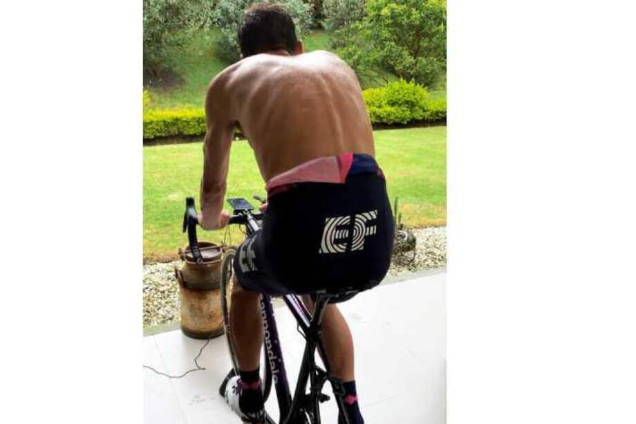 Rigoberto sobre los rodillos. / @rigobertouran