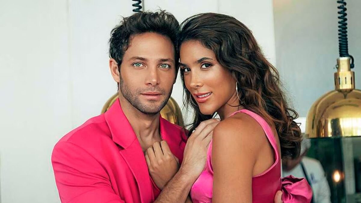 David Ospina và gia đình James Rodríguez phản ứng với việc Daniela Ospina mang thai | Người xem