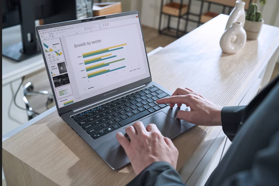 ExpertBook P5, edición 2026, de Asus para trabajar desde casa,