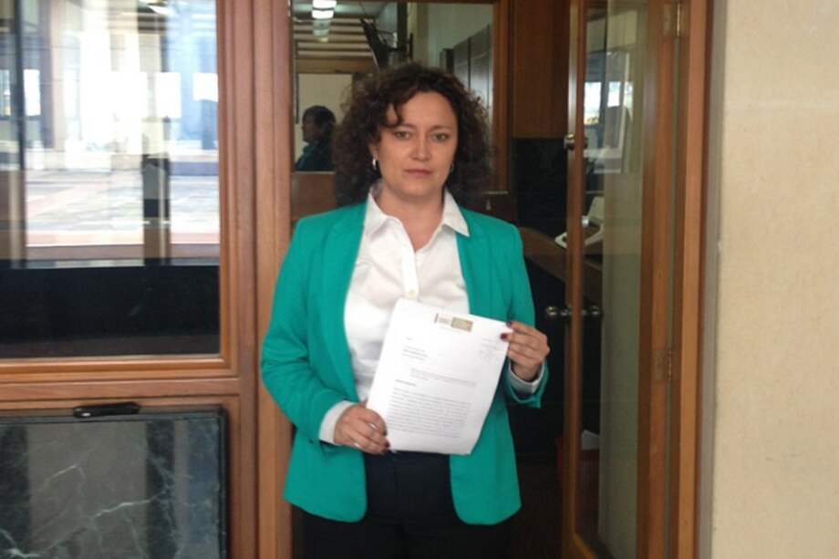 La representante de la Alianza Verde Angélica Lozano. / Archivo