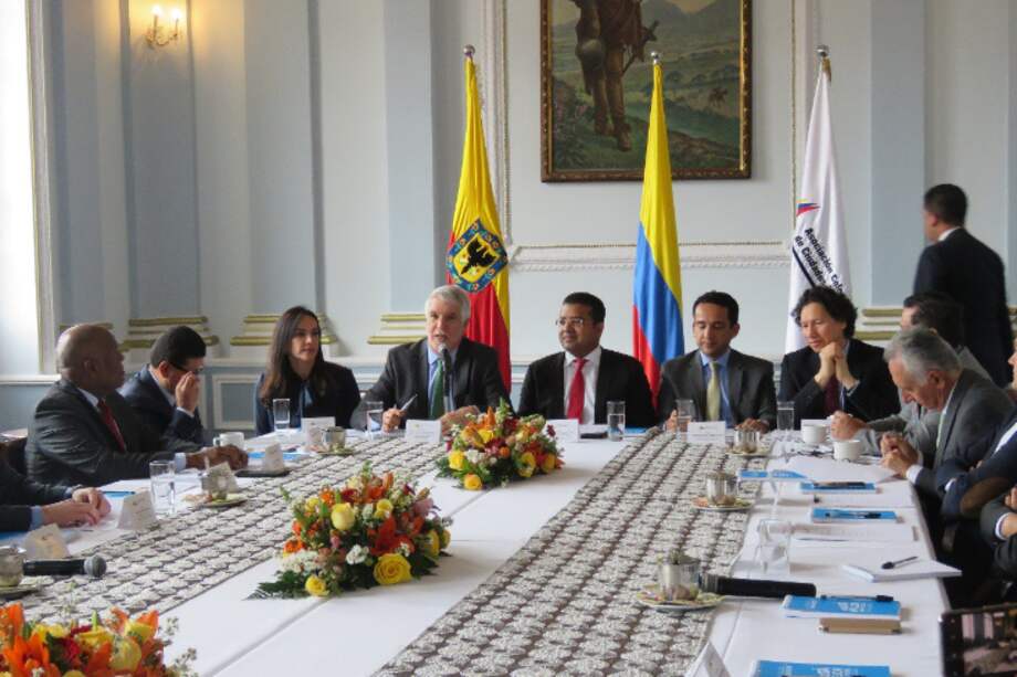 Extraído de Twitter @Asocapitales