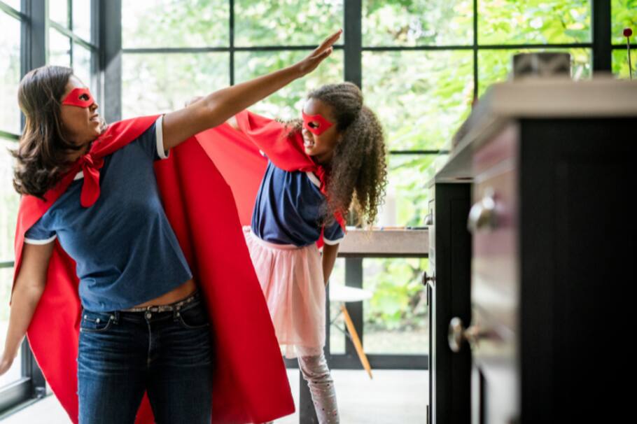 Súper mamá, el imaginario colectivo de una pesada carga