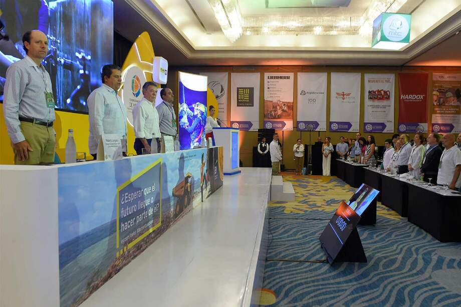 Santos también anunció que presentará otro proyecto de ley para reglamentar el derecho a la protesta social. / Presidencia.