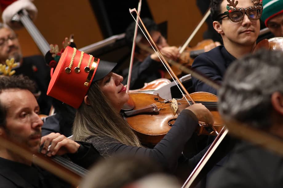 La trayectoria de la Orquesta Filarmónica de Bogotá está marcada por su capacidad para interpretar a compositores de la talla de Mahler, Bruckner y Bartók.