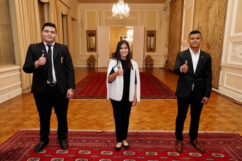 Según el Ministerio de Educación, los estudiantes podrán acceder a diferentes becas por sus altos puntajes.