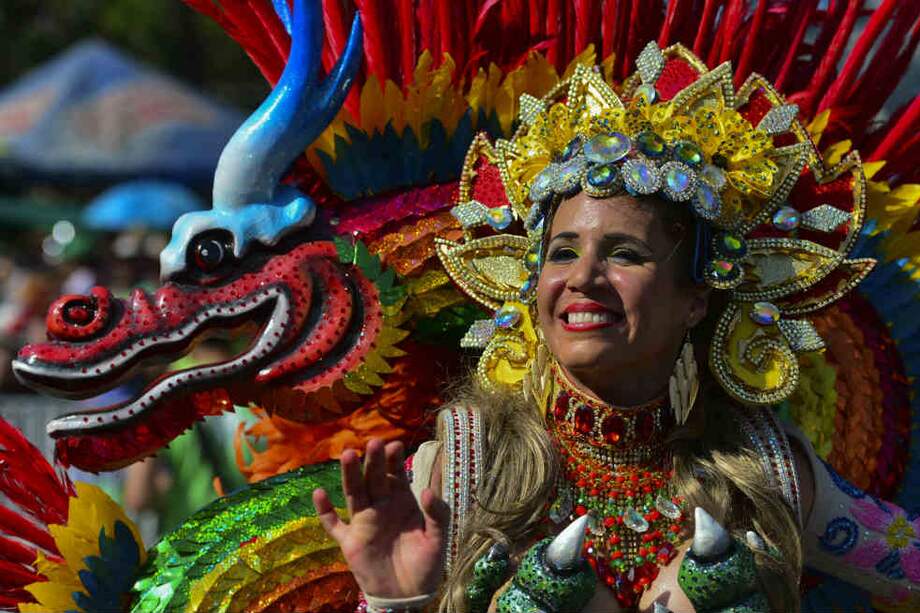 Imagen de una de las comparsas del Carnaval de Barranquilla, que finaliza hoy con la muerte de Joselito. / AFP