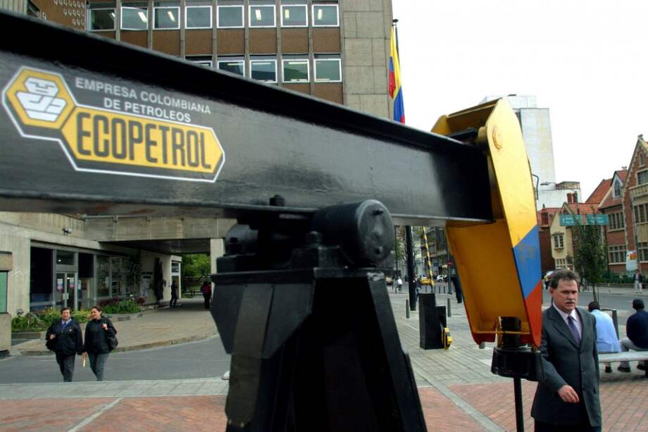 Ecopetrol espera recaudar más de $1,11 billones en total con la subasta de las acciones que tiene en la Empresa de Energía de Bogotá. /Bloomberg.