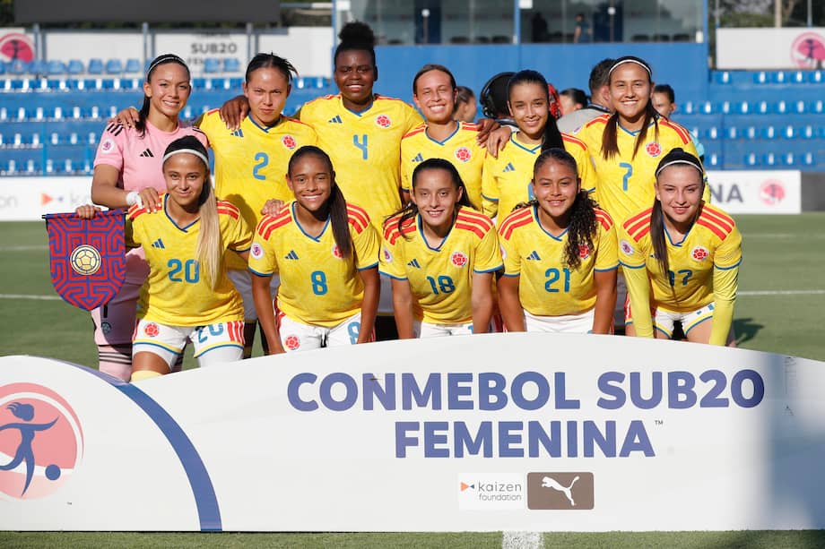 Las jugadoras de la selección de Colombia, en el partido con Paraguay el el Sudamericano Sub-20.