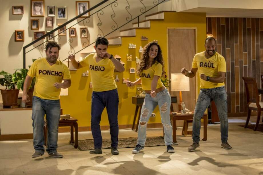 Se estrena tercera temporada de serie web "Entre panas"