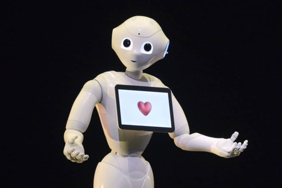 Encontrar fotos de japoneses besándose es casi imposible. Prefieren hablar de afecto y amor, por ejemplo, a través del humanoide "Pepper", "robot personal que lee las emociones".