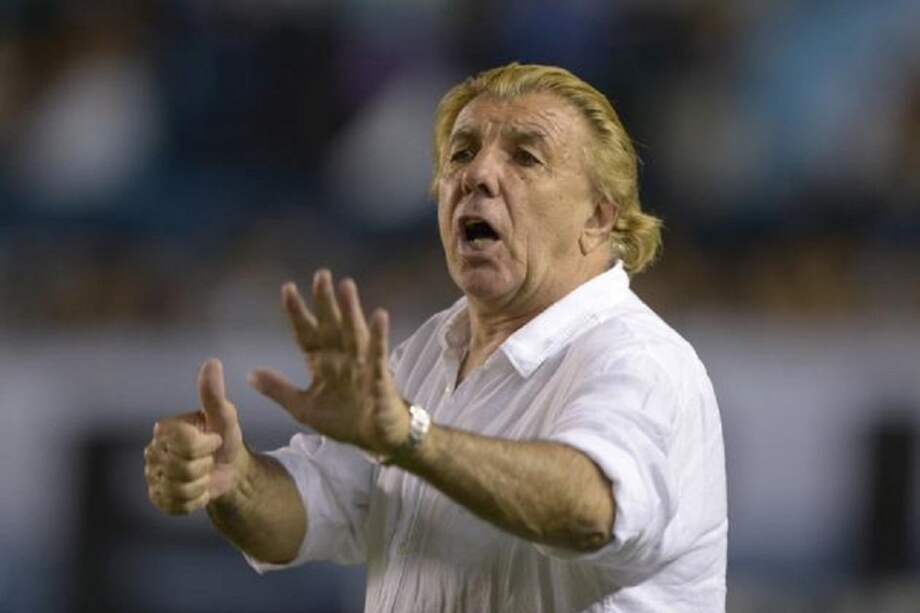 Mostaza Merlo, entrenador argentino. / EFE