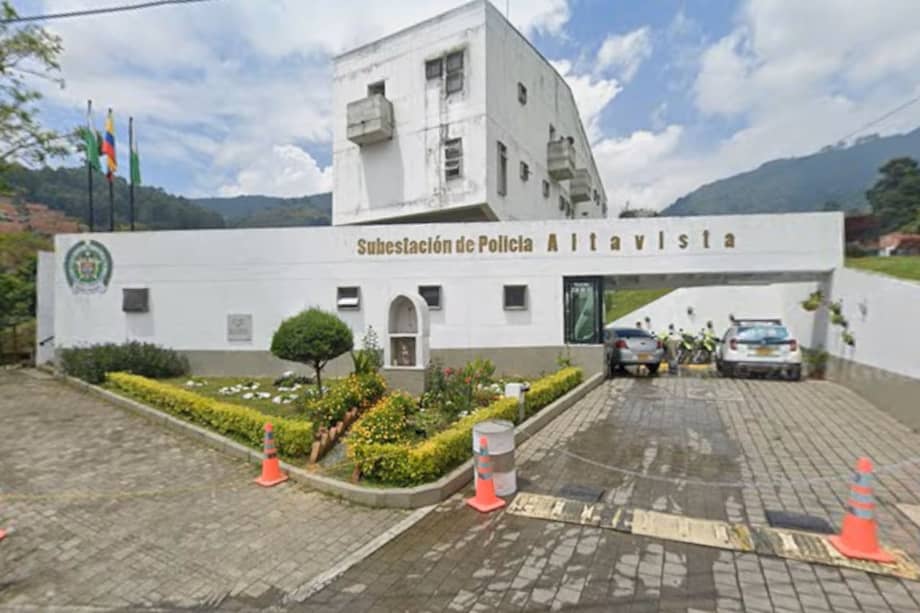 El ataque se registró dentro de la estación de Policía de Altavista.