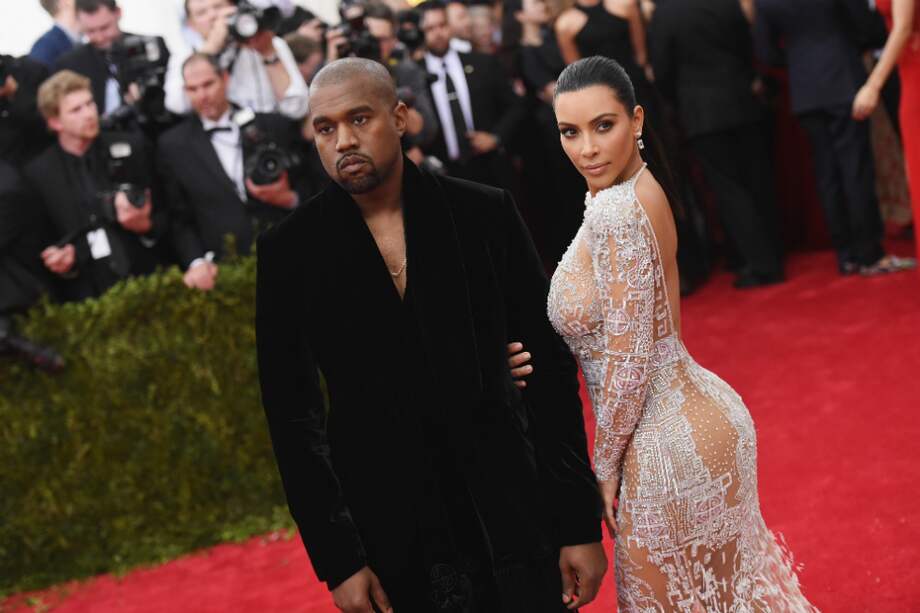 Kim Kardashian y Kanye West tendrán otro hijo. / AFP