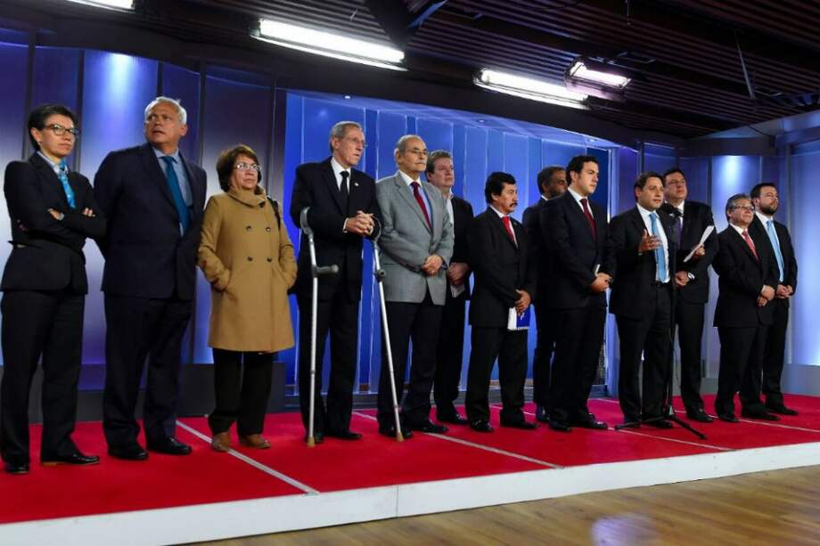 Partidos de gobierno reconocen derrota y apoyan diálogo nacional para la paz