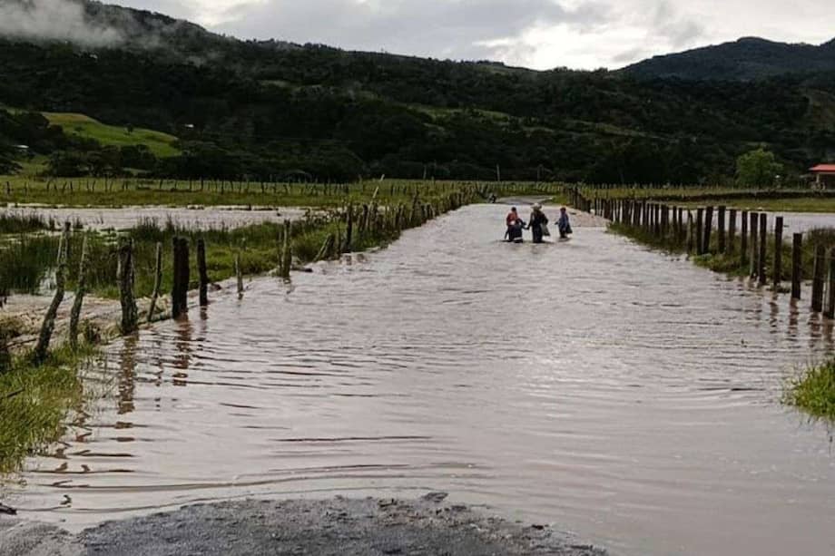 Las autoridades realizan el censo de afectaciones. Hay zonas a las que no han podido ingresar por el nivel de las aguas.