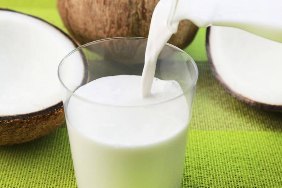 Mascarilla de crema de coco para controlar el frizz