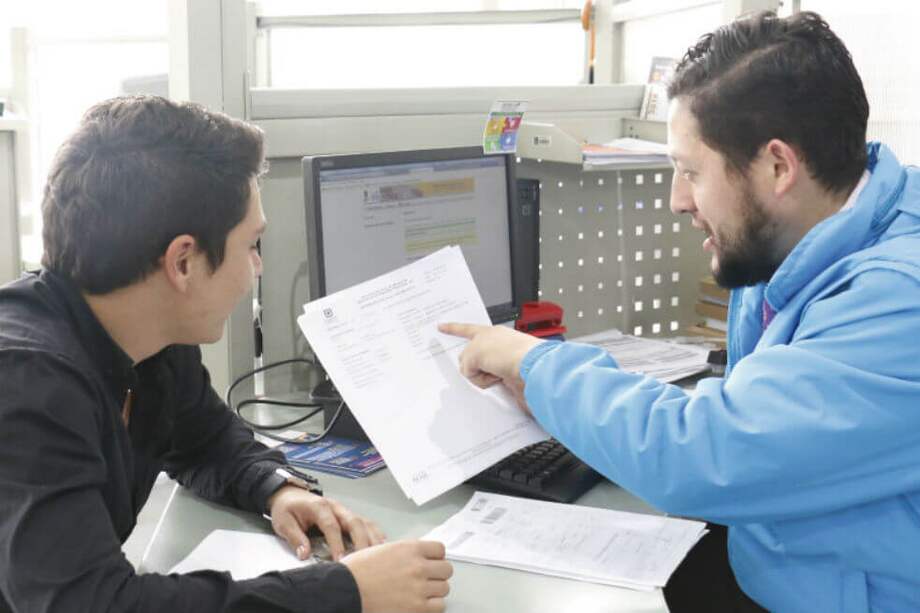 la Fundación Tijeras por la Paz y la Vida ofrecerá cortes cabello gratuitos durante la jornada. / Alcaldía de Bogotá