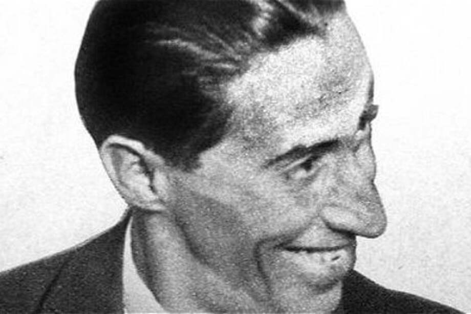 El retrato más clásico de Miguel Ángel Osorio Benítez, que pasó a la historia de la literatura como el poeta Porfirio Barba Jacob (1883-1942). / Cortesía Alfaguara