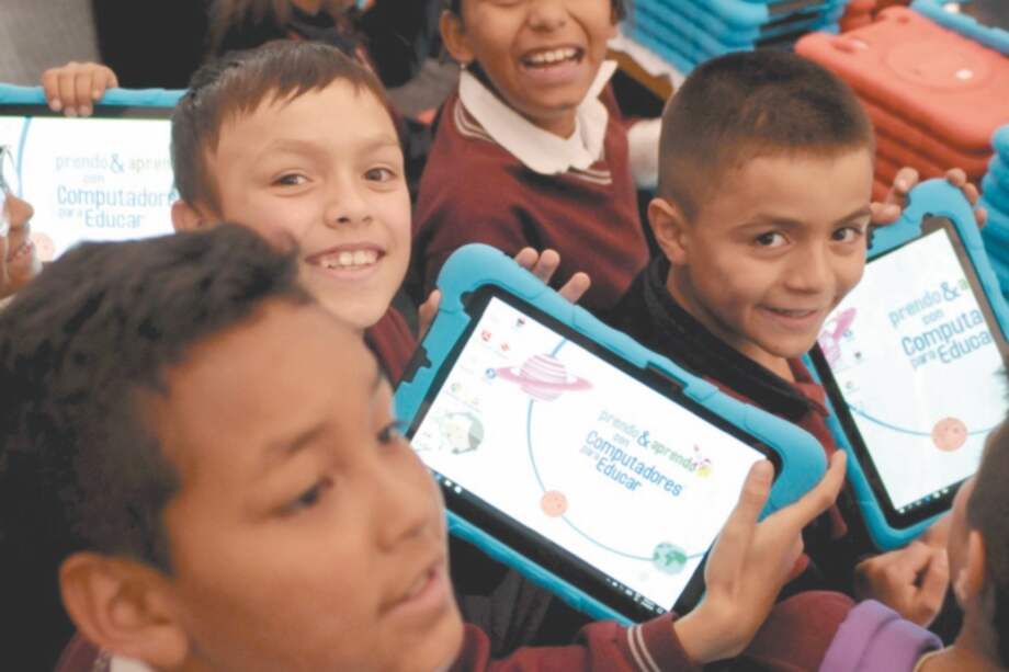 En Bogotá hay una tableta por cada seis estudiantes. / Secretaría de Educación