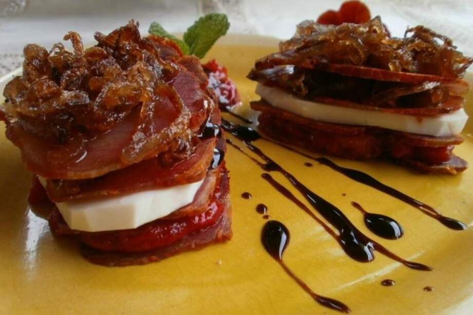 Entrecot con cebollas caramelizadas al balsámico