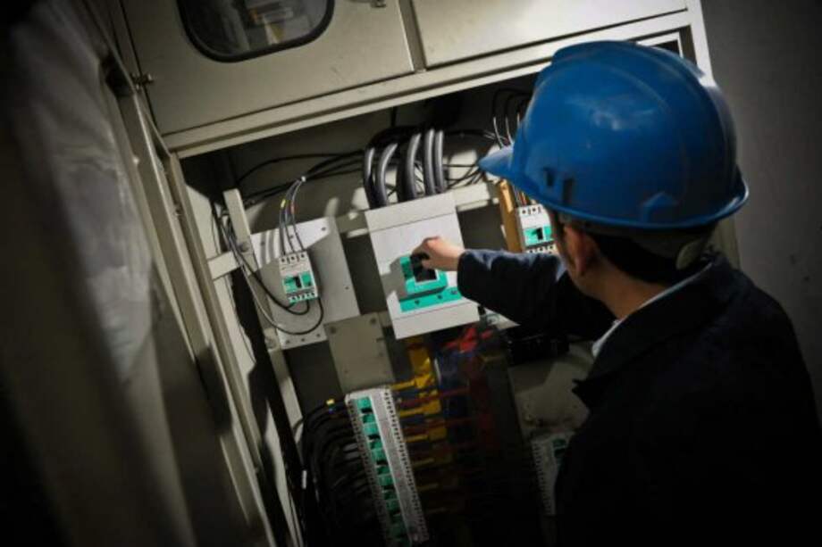 Falsos funcionarios hurtaron mil metros de cable de energía en Bogotá