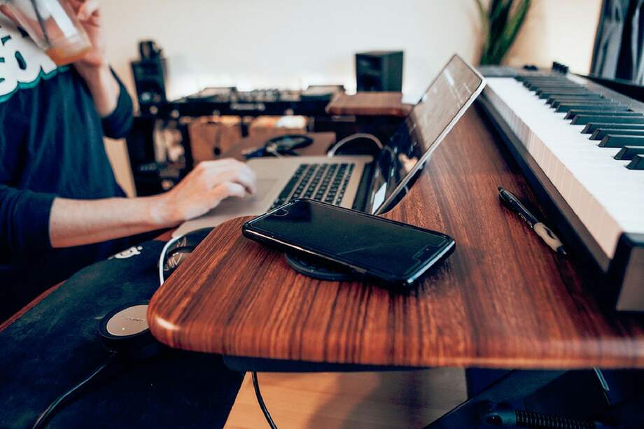 De acuerdo con el estudio, el 33% y 23% de los jóvenes encuestados, de 20 a 25 años (Centennials) y 25 a 30 años (Millennials) están abiertos a recibir nuevas propuestas, así estén trabajando. / Pixabay