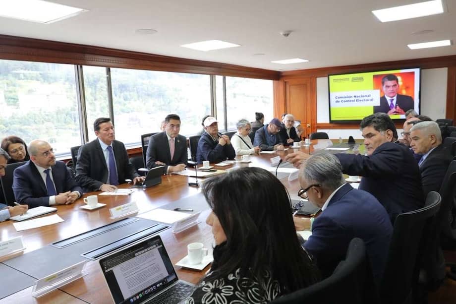 Delegados del Pacto Histórico estuvieron presentes en la reunión con la Procuraduría, la Registraduría y el Consejo Nacional Electoral.