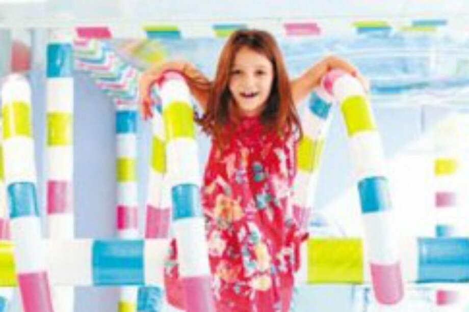 Para acceder a Yukids, en el Multiparque, sobre la autopista Norte con calle 224, en Bogotá, la altura máxima de los niños debe ser de 1,30 cm. / Yukids.cl