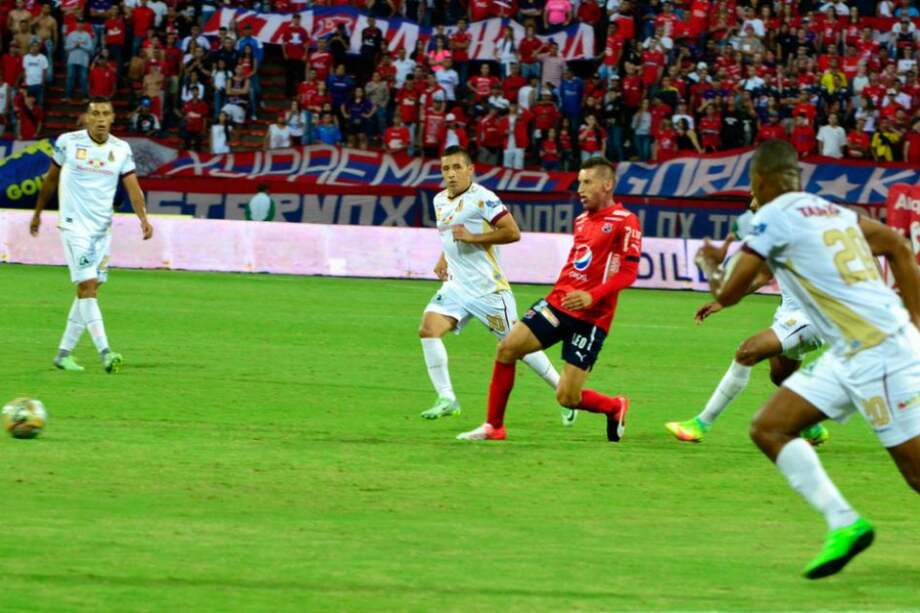 En el Atanasio Girardot, Medellín rescató un empate al último minuto con el Tolima