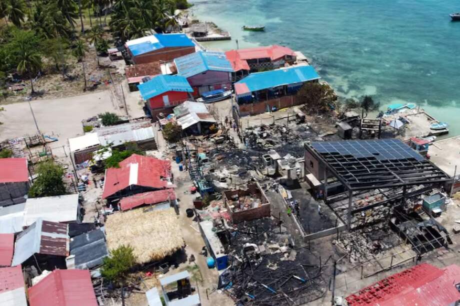 La Alcaldía de Cartagena entregó 390 kits para ayudar a los damnificados por el incendio.