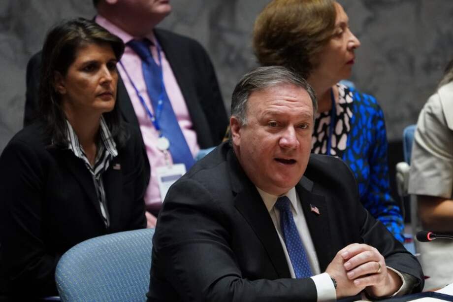 El secretario de Estado de EE. UU., Mike Pompeo, cambió la medida migratoria. / AFP