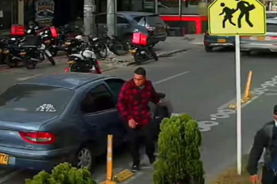 Las víctimas iban caminando cuando fueron abordadas violentamente