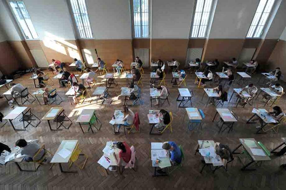 Las competencias de estudiantes de 65 países en matemáticas, ciencias y lectura, fueron evaluadas por las pruebas Pisa. / AFP