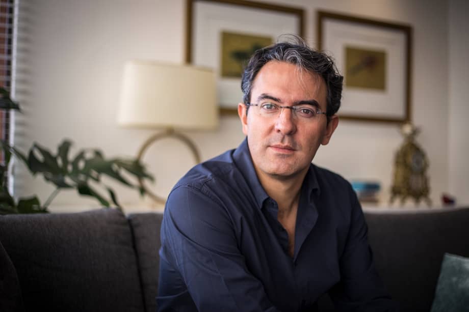 Juan Gabriel Vásquez es autor de libros como "El ruido de las cosas al caer" y "Esto ha sucedido".