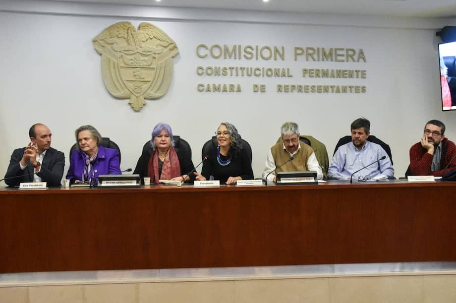 Congresistas colombianos recibieron a representantes del Frente Amplio de Uruguay