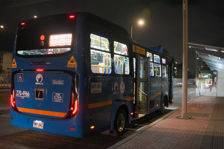 Los nuevos buses eléctricos son cero emisiones y no generan ruido.
