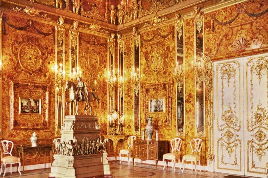 Imagen de 1917 de la Habitación Ámbar en el Palacio de Catalina en San Petersburgo.