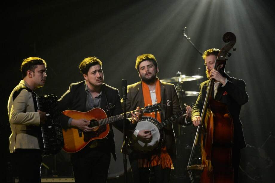 Los músicos Ben Lovett, Marcus Mumford, 'Country' Winston Marshall y Ted Dwane de Mumford & Sons.