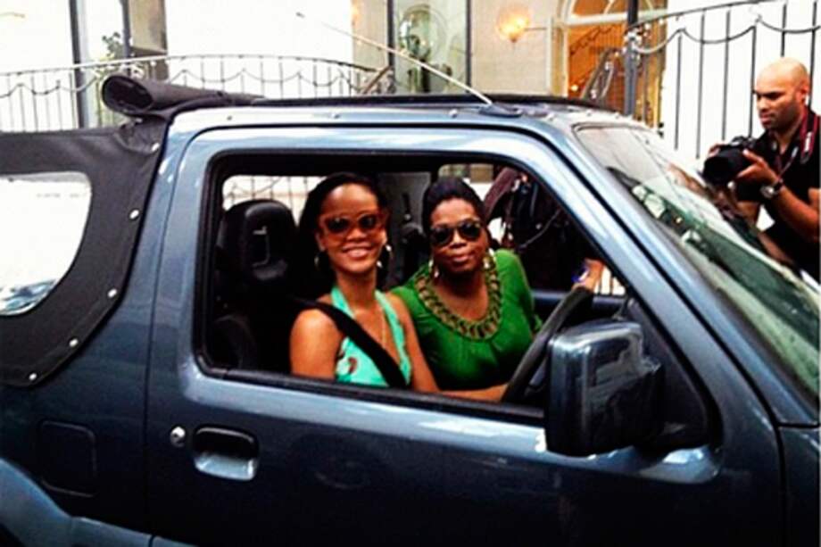 Rihanna y Oprah Winfrey en Barbados. / @Rihanna.