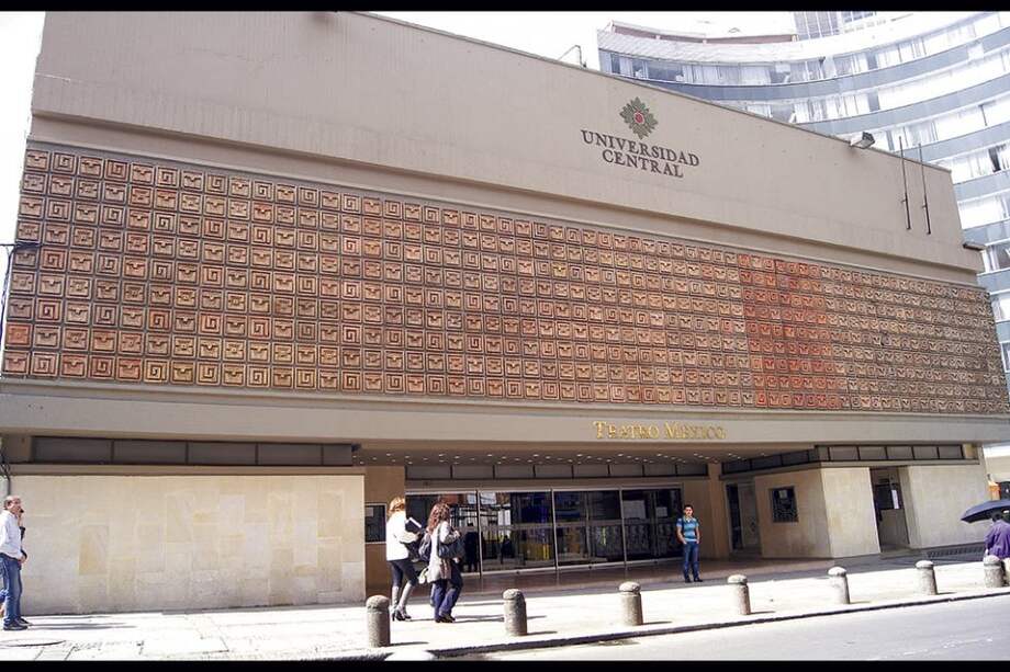Fachada del Teatro México en el centro de Bogotá, sede cultural de la Universidad Central. / Cortesía