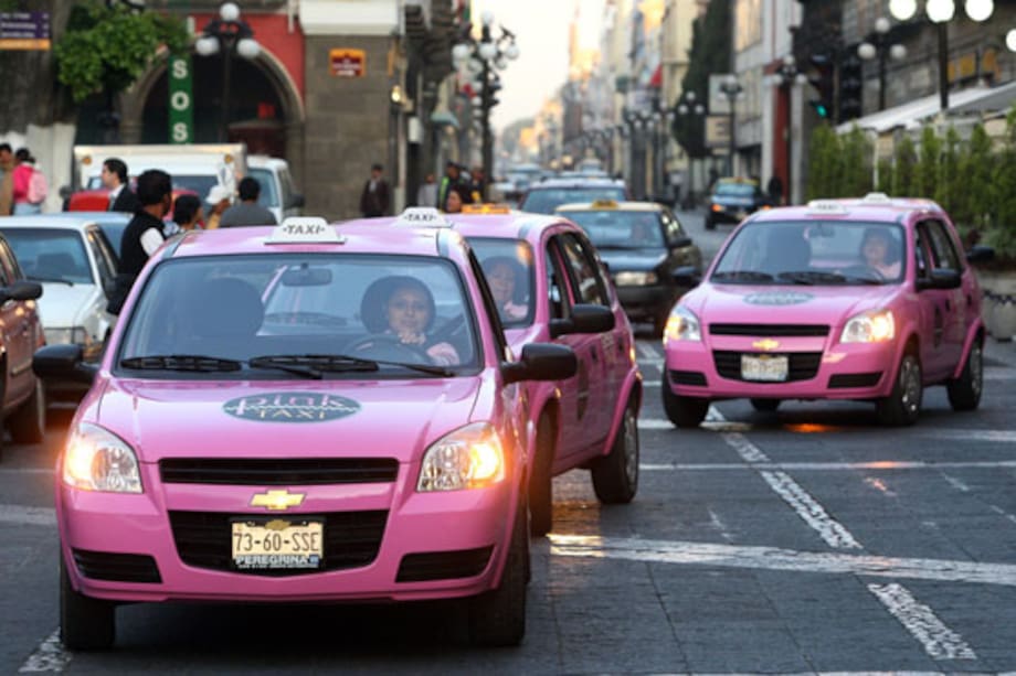 Crean en México taxis sólo para mujeres