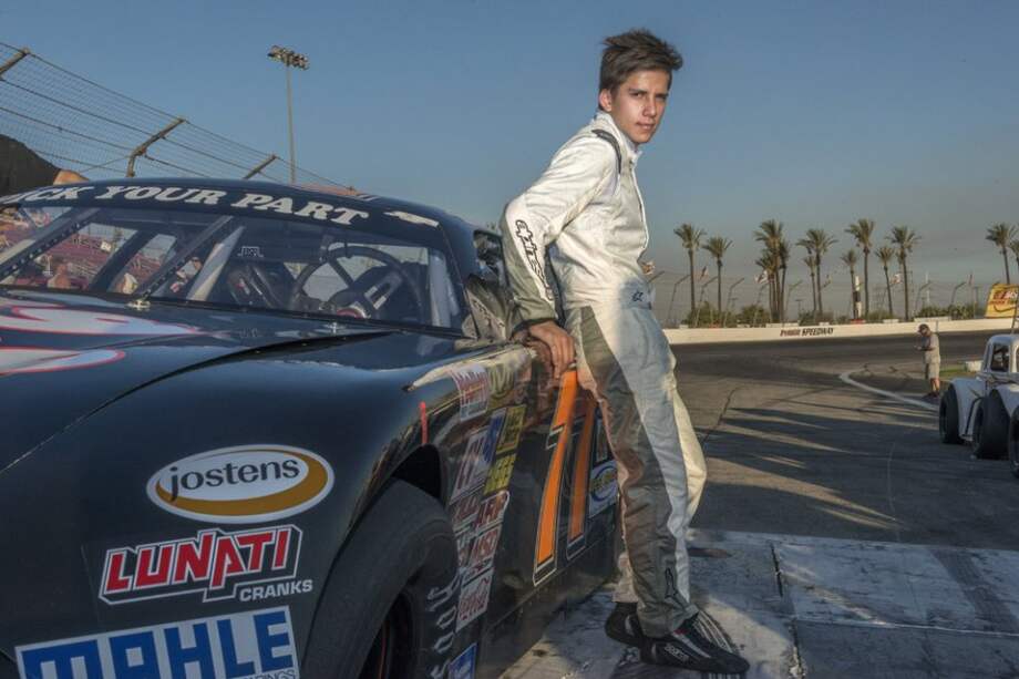 Piloto colombiano fue elogiado en pruebas de Nascar