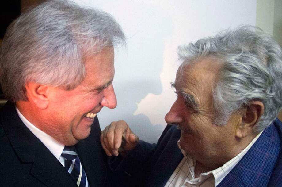 Tabaré Vázquez enfrenta desafío de marihuana legal en Uruguay